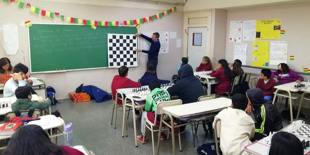 El programa Ajedrez Social se hizo presente en el Centro Superior Polivalente de Arte