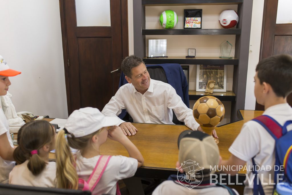Gran interés por las visitas guiadas escolares por el casco histórico de la ciudad