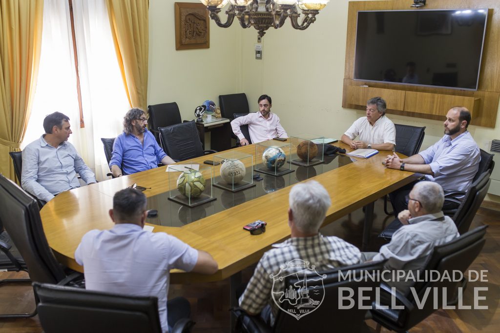 Se trasladó a EPEC y a la empresa contratista el reclamo de vecinos por aperturas de calzadas