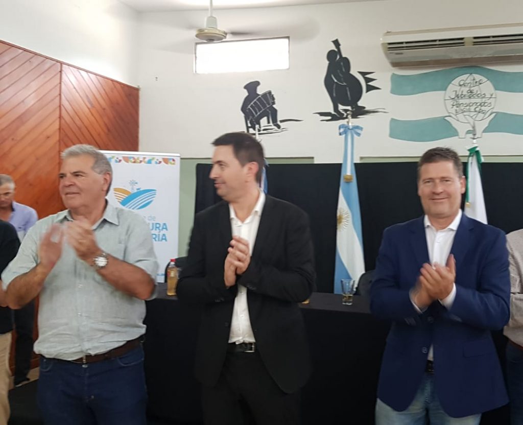 El Dr. Briner participó en Alicia de la entrega de aportes de Buenas Prácticas Agropecuarias