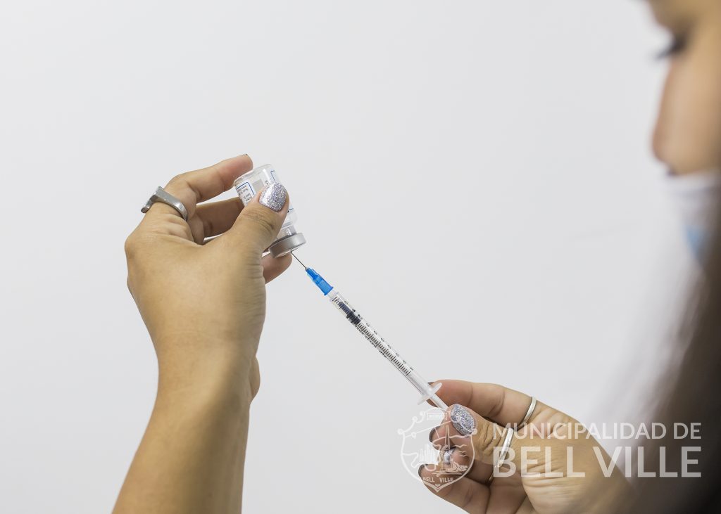 Hoy se está vacunando contra el Covid 19