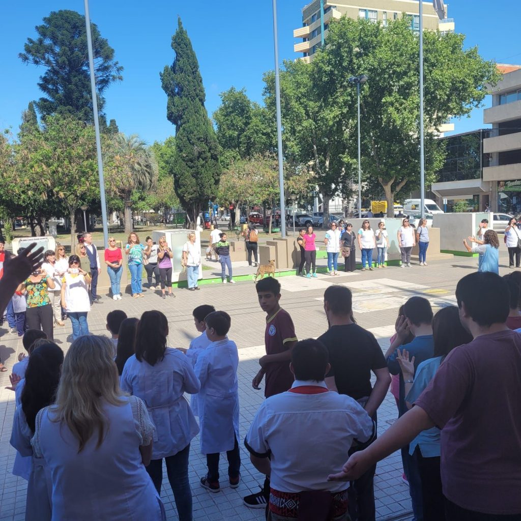 Se cumplió una colorida y alegre jornada en favor de la inclusión de personas con discapacidad