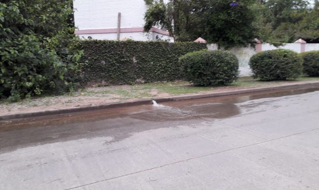 Se recuerda la prohibición de arrojar agua a la vía pública