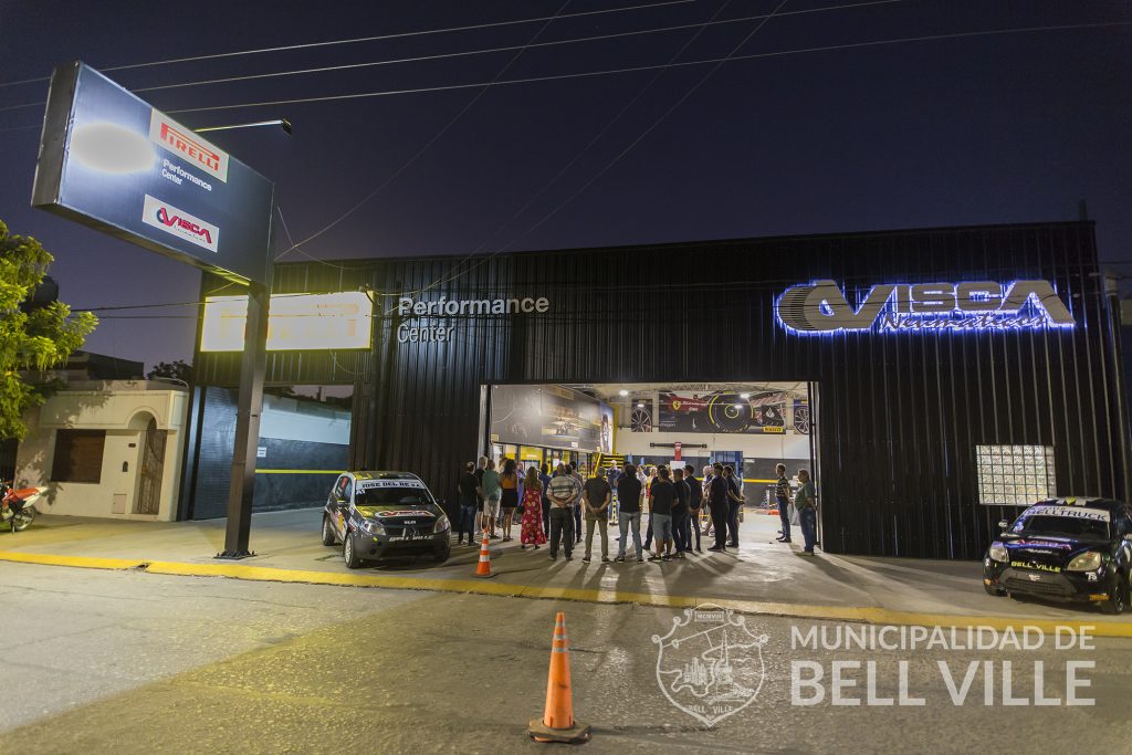 Apostando al futuro, Visca Neumáticos reinauguró su planta de atención al público