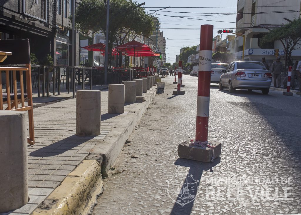 Marchan sin pausas las obras de embellecimiento de un tramo céntrico de calle Córdoba