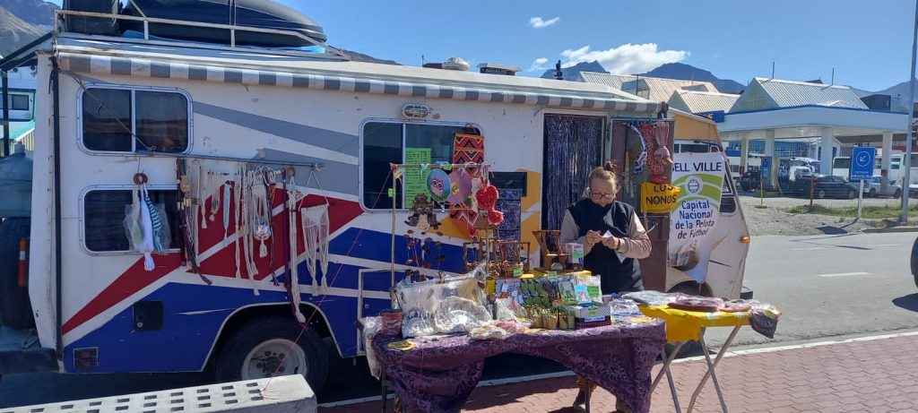 Matrimonio bellvillense recorre el país en motorhome