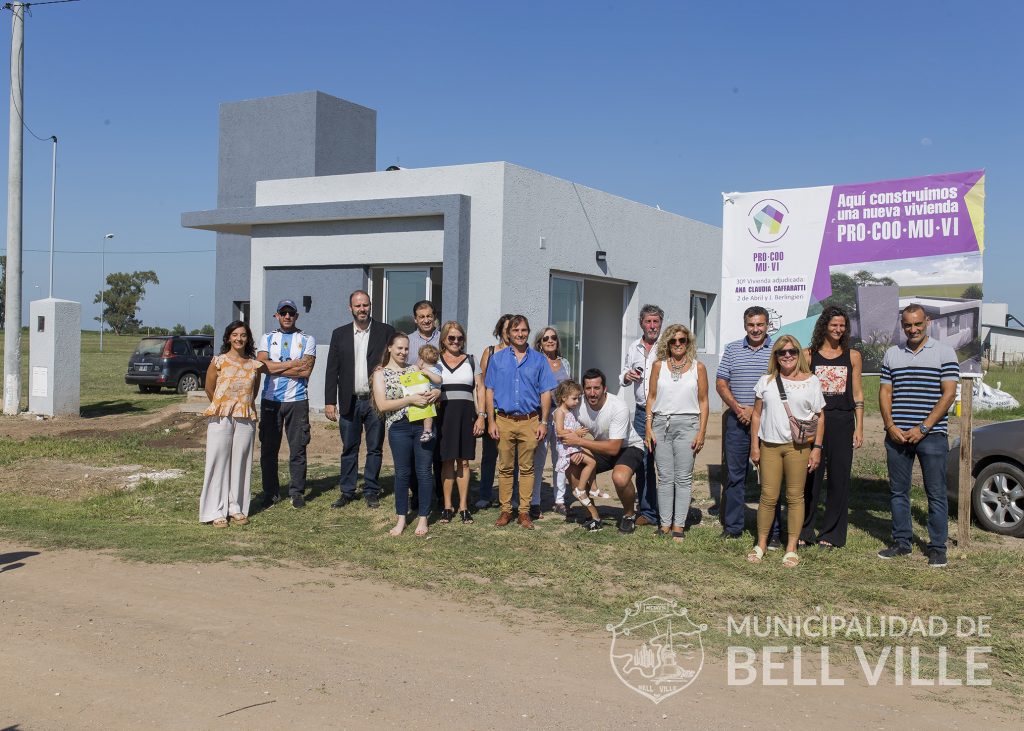 Una nueva vivienda terminada se entregó esta mañana por el Pro.Coo.Mu.Vi.