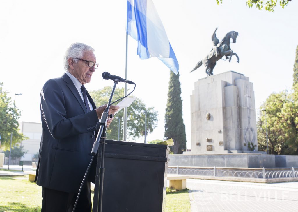 “Los argentinos no entendimos jamás el mensaje sanmartiniano de hermandad”