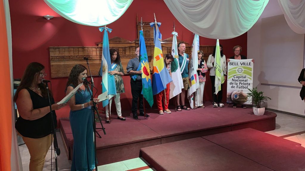 Escritoras bellvillenses participaron de un encuentro literario en Monte Hermoso