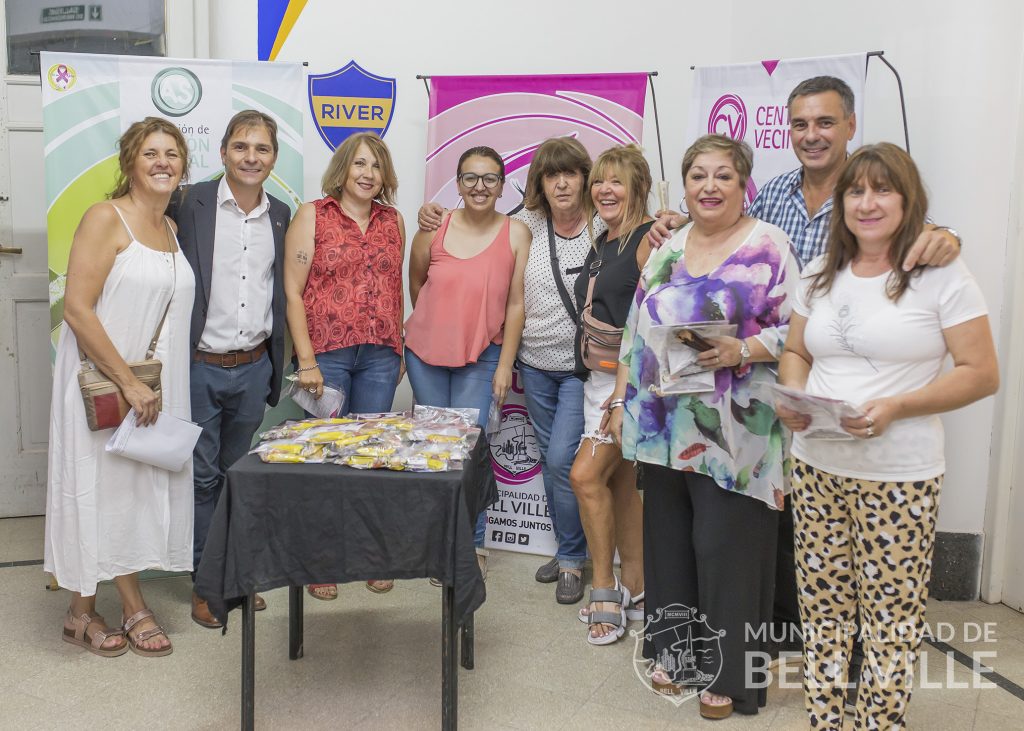 La Cena de la Mujer se caracterizó por gratos momentos compartidos.