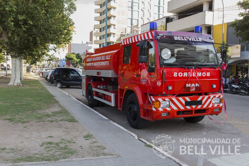En el camión cisterna para Bomberos Voluntarios, el municipio invirtió $7.497.300,97
