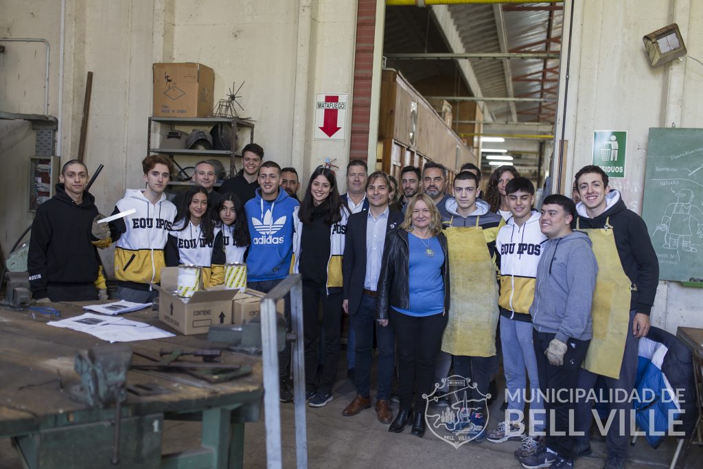 A mediados de año se colocará la primera garita-refugio para pasajeros construida en la ex ENET