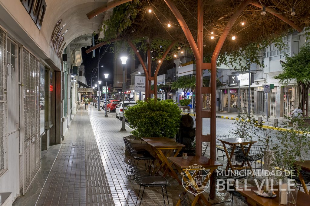 Continuarán las remodelaciones en calle Córdoba, ahora en el tramo Rivadavia-Gral. Paz