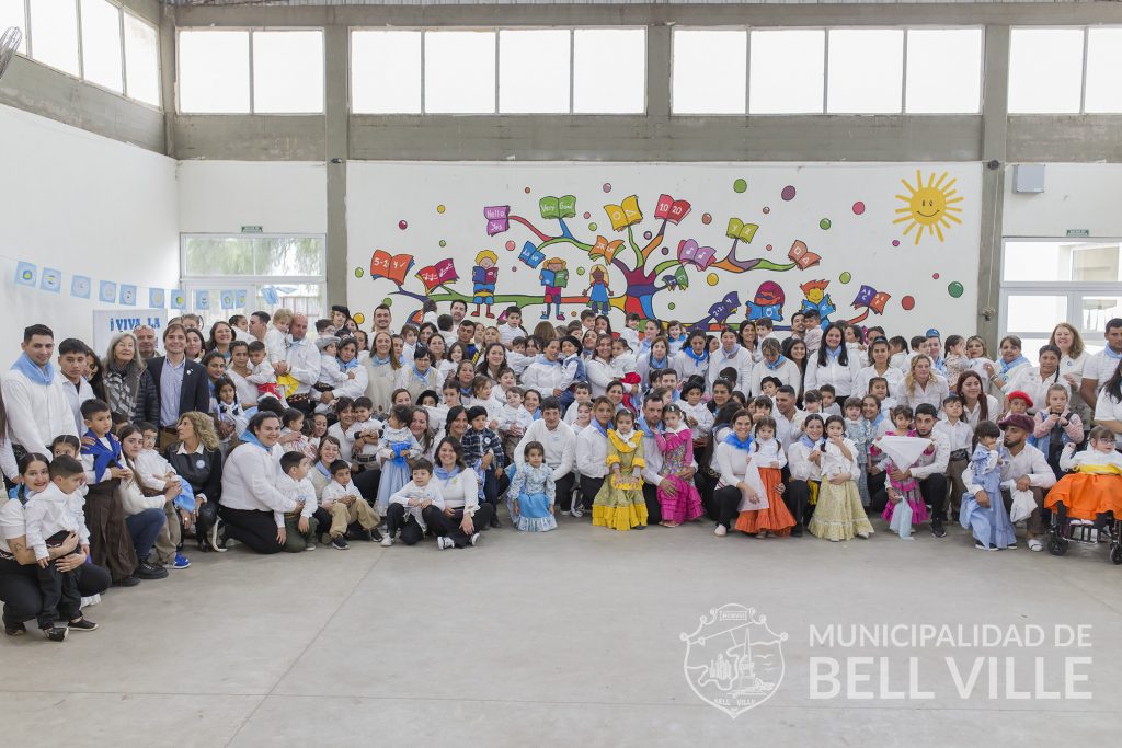 El Jardín de Infantes Provincia del Neuquén, inició la conmemoración de la Semana de Mayo