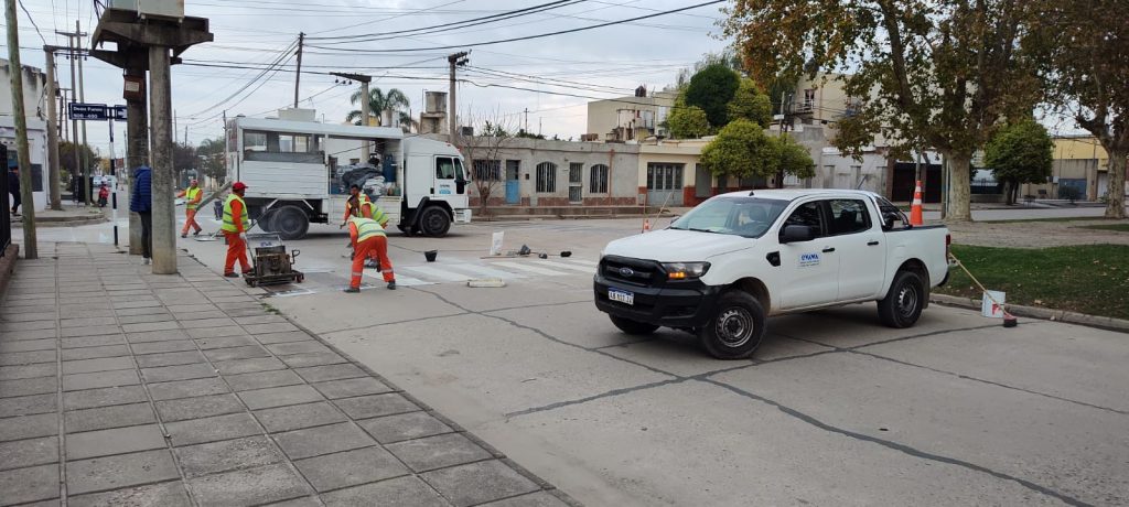 Comenzó la demarcación vial en diferentes arterias de la ciudad