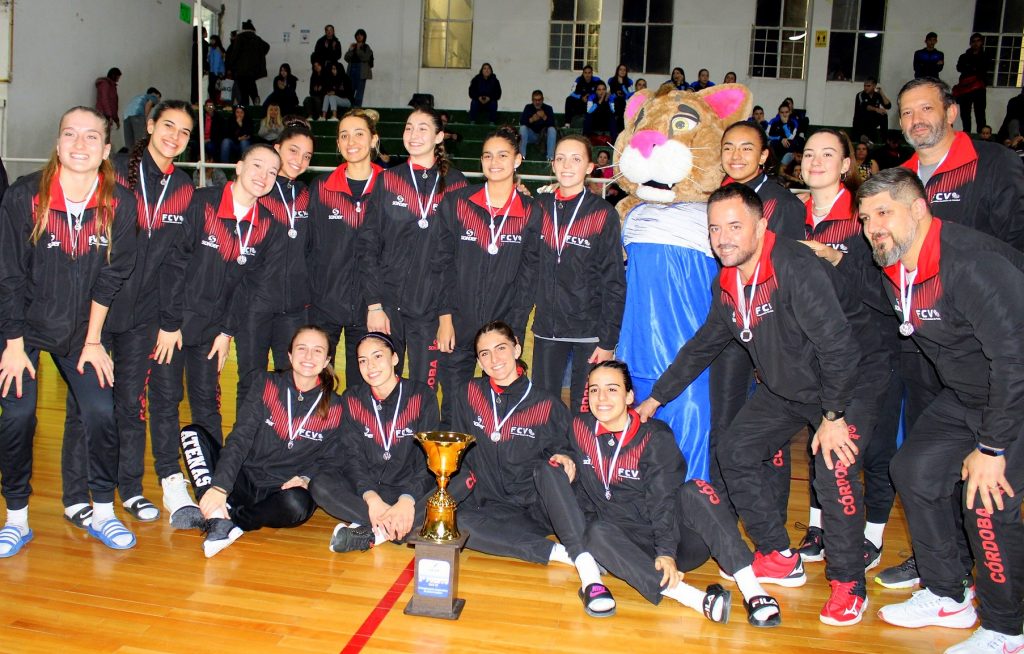 Paula Tomasa justifica con esfuerzo el orgullo bellvillense como deportista