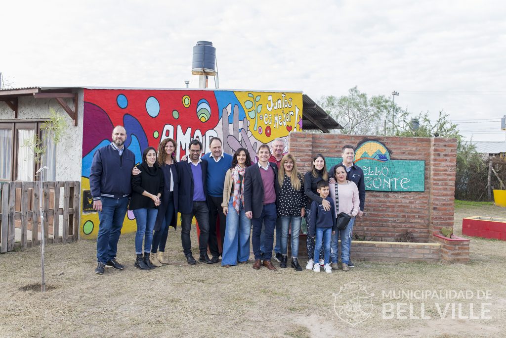 Se inauguró un atractivo y colorido mural en Barrio Bello Horizonte