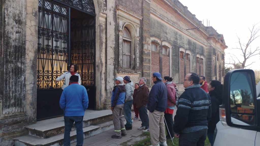 Los asistentes al Hogar de Día municipal siguen recorriendo lugares emblemáticos de la ciudad