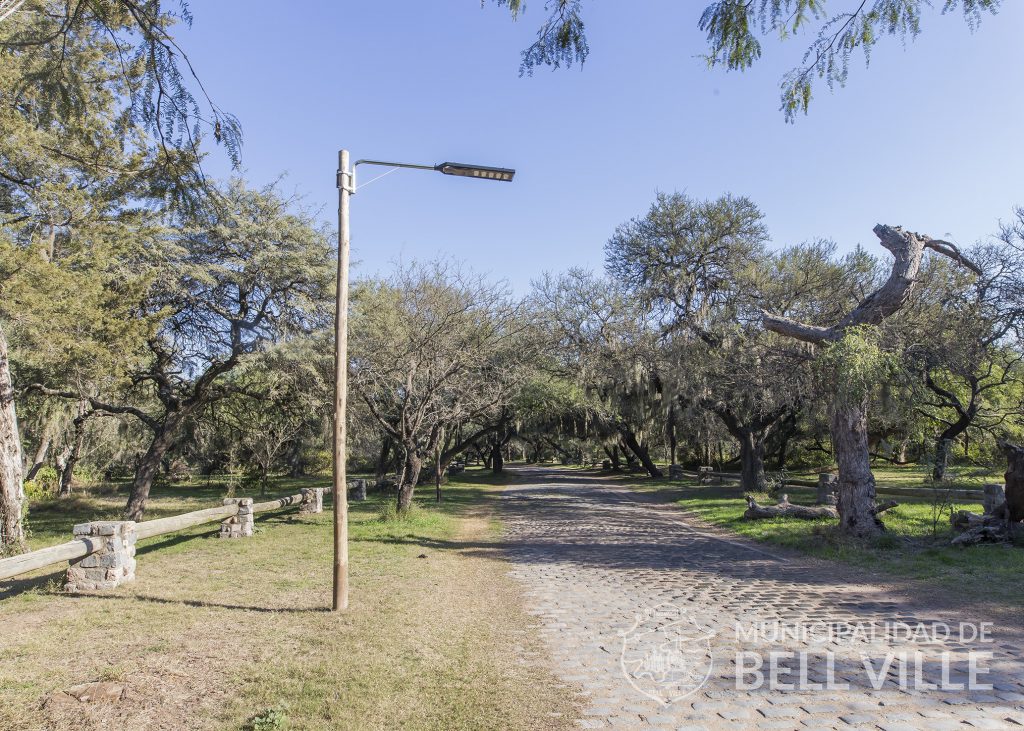 Se trabaja en la iluminación pública en dos importantes sectores de la ciudad