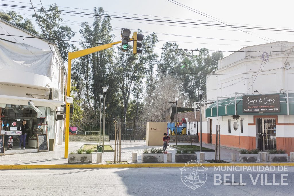 Este domingo se presenta la escultura de “Negrazón y Chaveta” en el Auditorio Cognigni