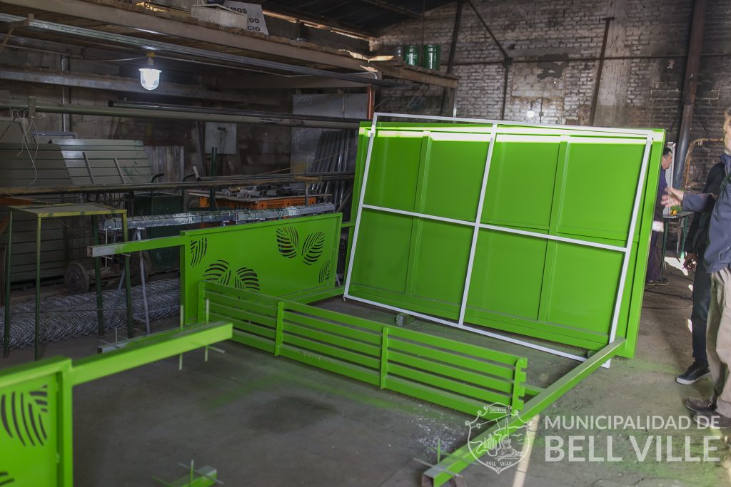 En los próximos días comenzará la instalación de refugios para pasajeros del transporte urbano