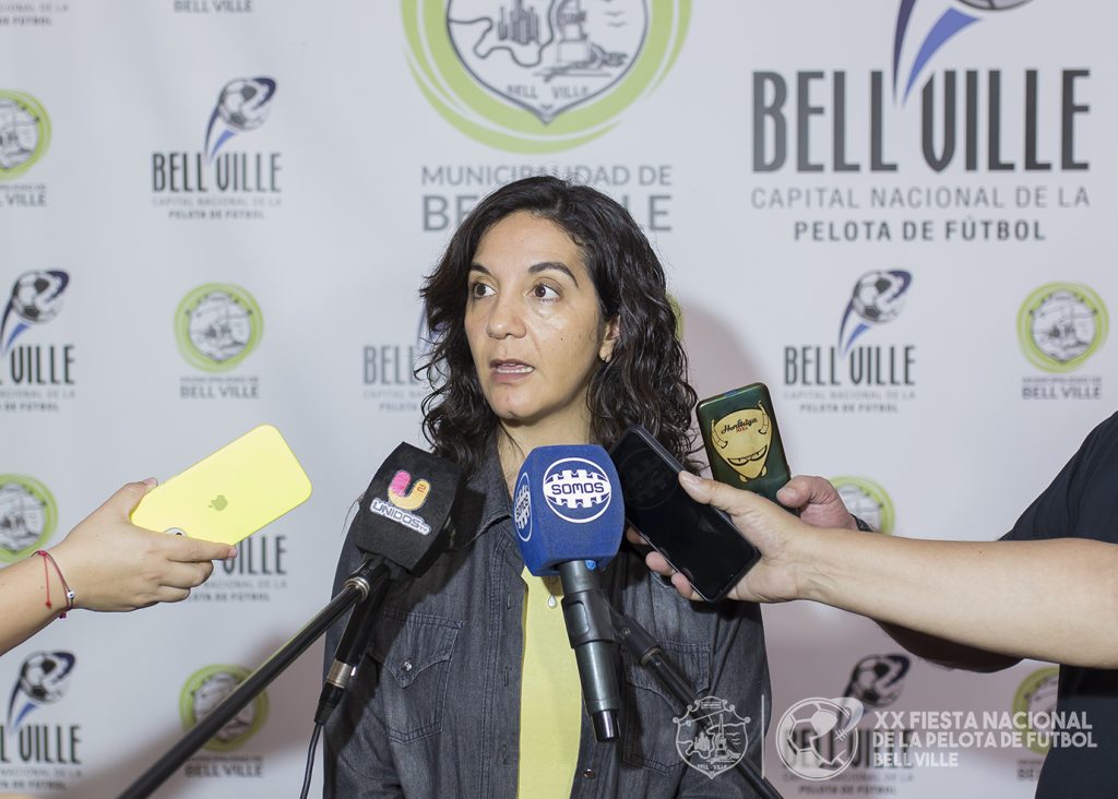 Convocatoria a instituciones para participar del tradicional desfile aniversario de la ciudad