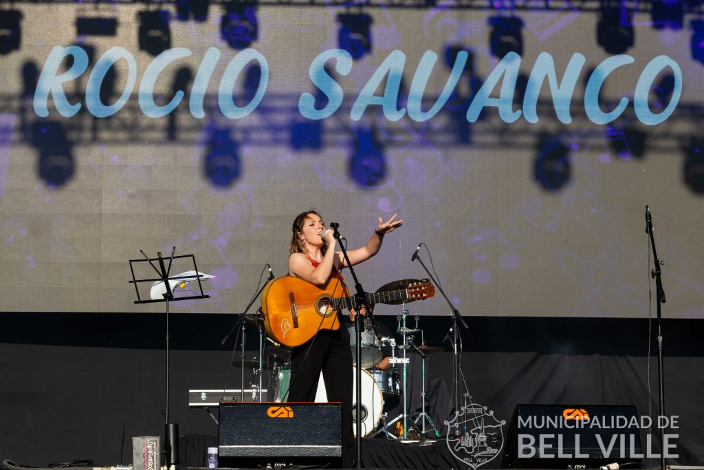 Rocío Savanco, quien desde el arte, a su esfuerzo lo traduce en gratitud