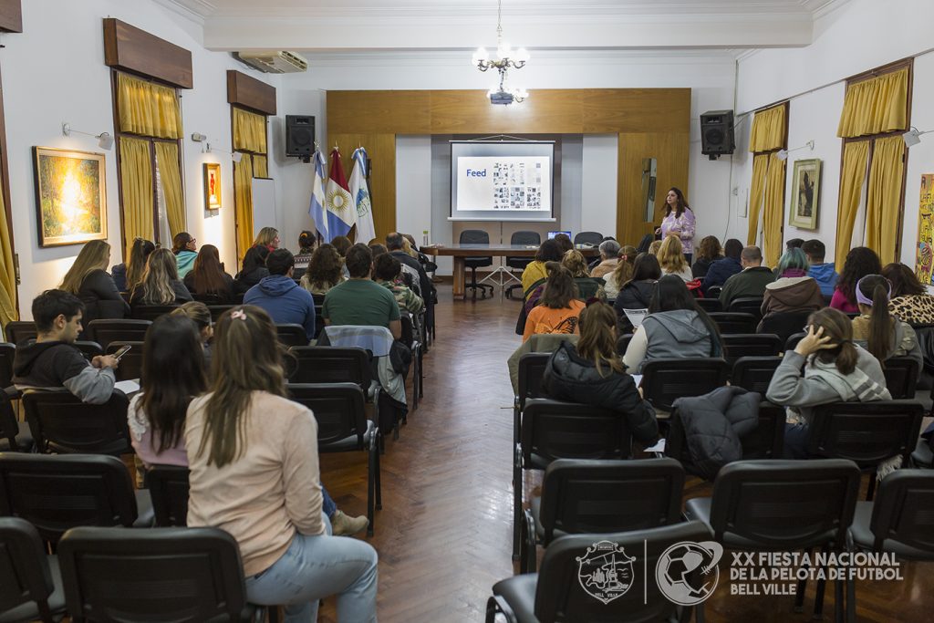 Dictado por FUNDELO, se puso en marcha el curso de “Instagram para emprendedores”