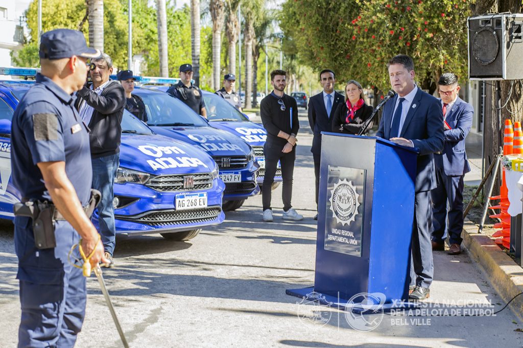 Se incorporó oficialmente un nuevo móvil a la Comisaría local de la Policía de la Provincia