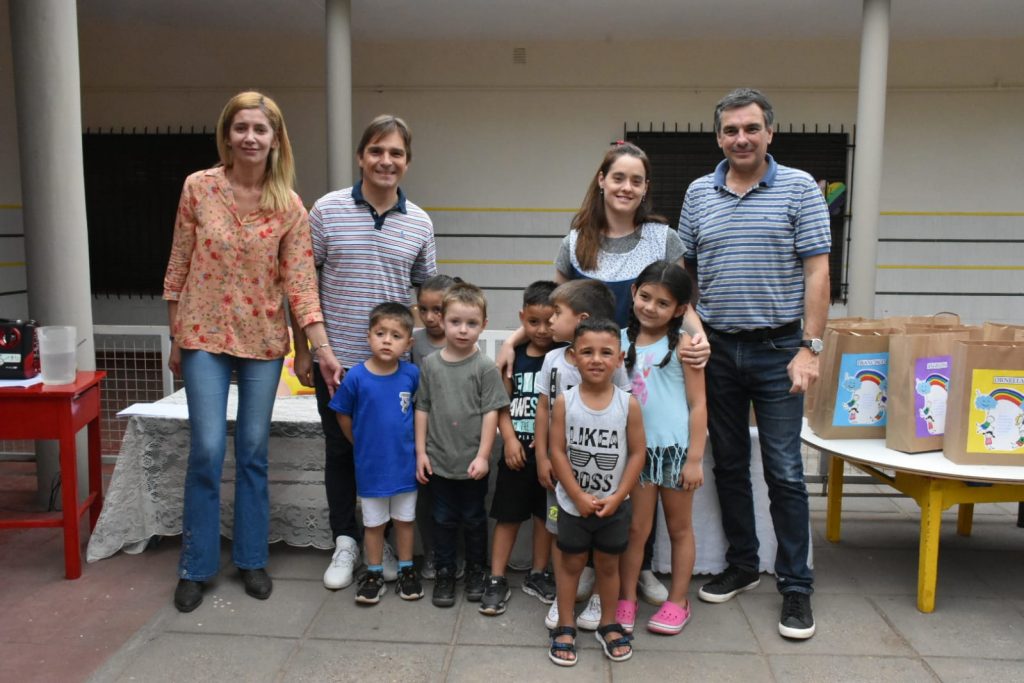 En un clima familiar la Casa del Niño cerró el año con juegos y emotivas despedidas