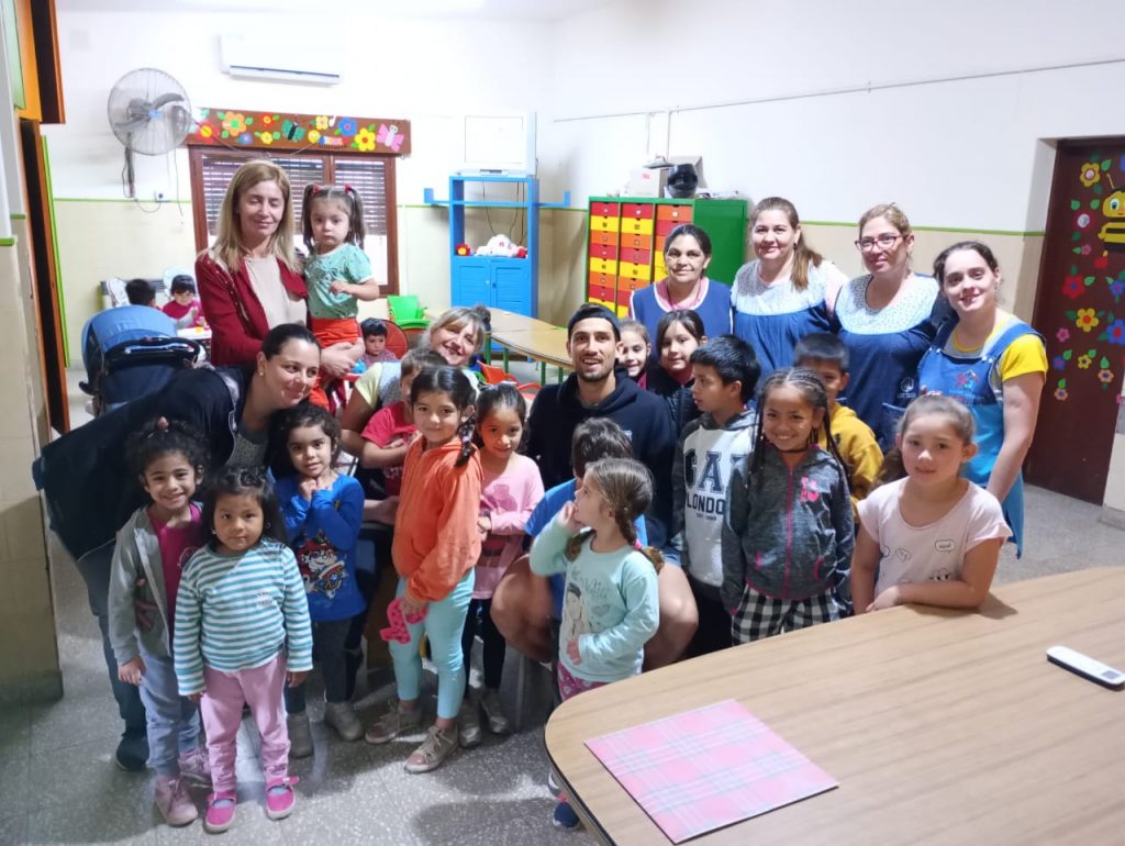 La Casa del Niño se benefició con una movida solidaria promovida por el tenista Pedro Cachin y el Club Bell