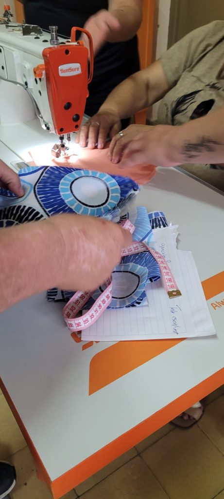 Ya está en marcha el Taller de Costura en Verano de los Núcleos Barriales Culturales