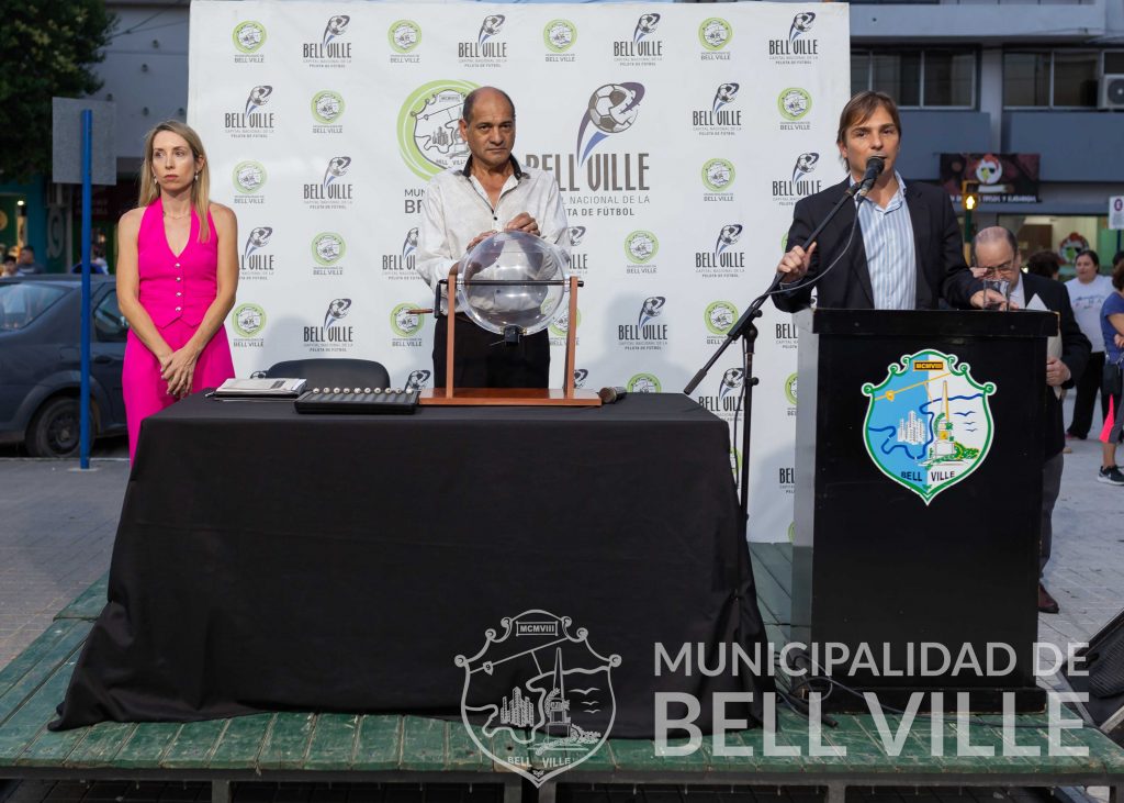 El intendente aseguró que se incrementará en 150 lotes el Banco de Tierras para adjudicar en sorteo público