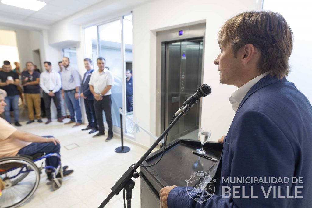 El edificio municipal ya no cuenta con impedimentos para personas con discapacidad