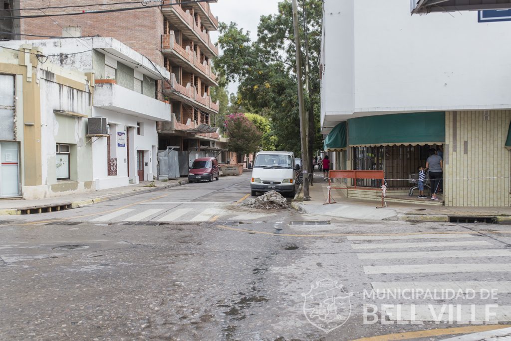 Amplían construcciones de rampas en más calles