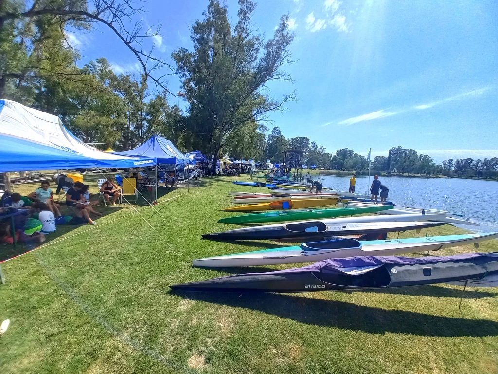 Destacados bellvillenses en canotaje, estuvieron presentes en el Selectivo Nacional de Velocidad