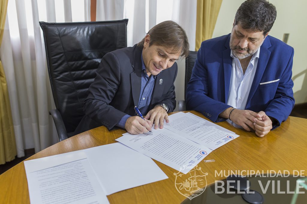 Se firmó convenio con la Universidad de Villa María para el dictado gratuito de diplomatura en nuestra ciudad