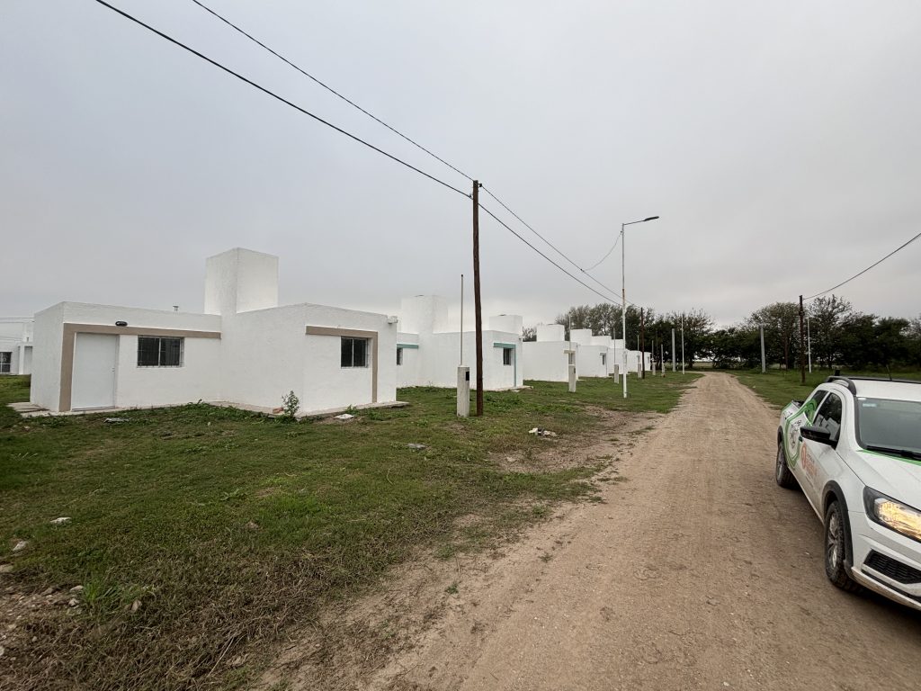 Están próximas a sortearse las ubicaciones de 20 viviendas Semilla construidas por el municipio en barrio Los Espinillos