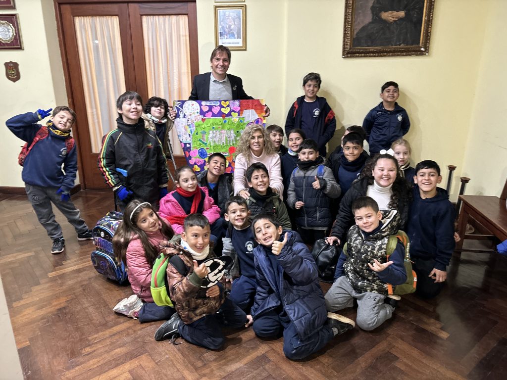 Se renuevan las visitas guiadas de alumnos al casco histórico y edificio municipal