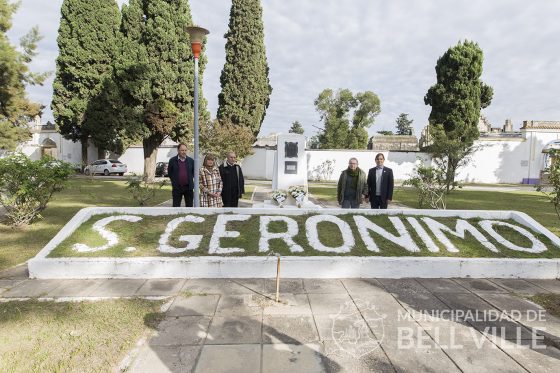 La comunidad recordó el 72º aniversario de la trágica caída de la pared del Club Argentino