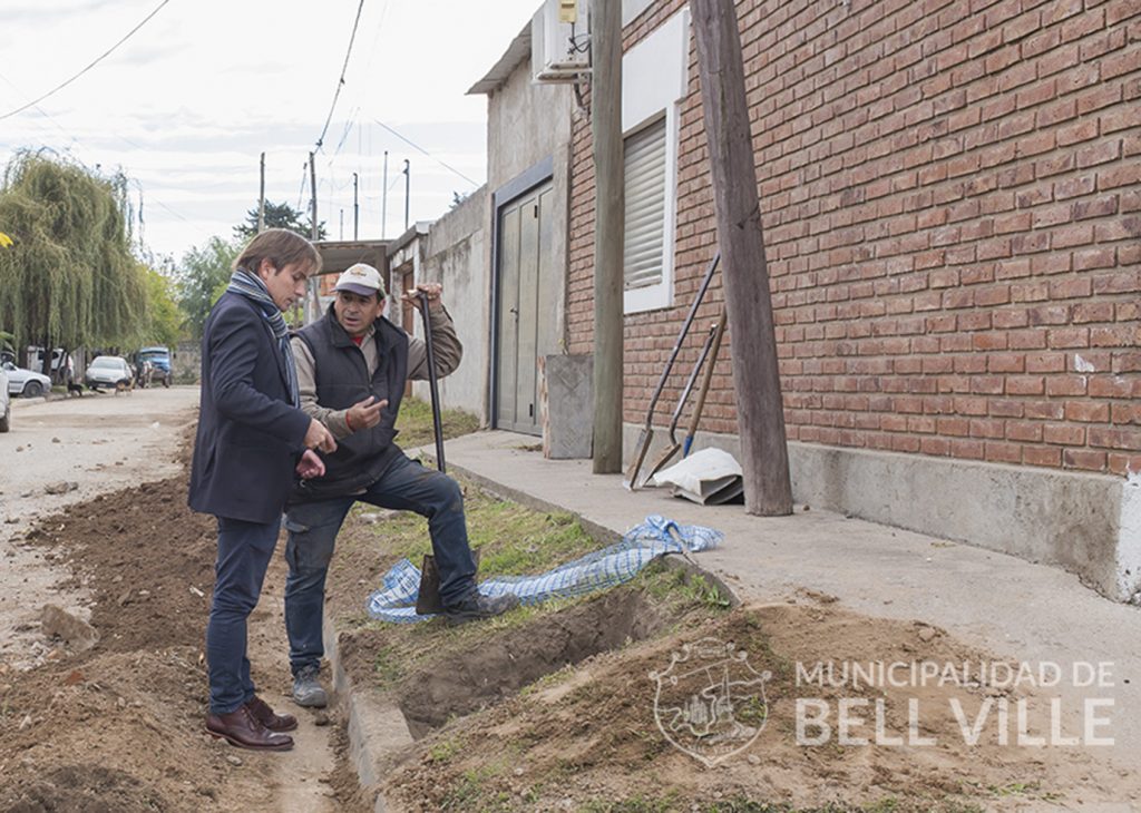 Prosigue la ampliación de la red de agua potable