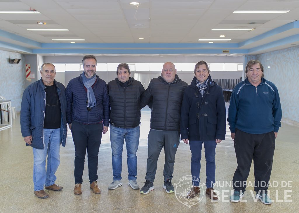 El intendente visitó la sede social del Club Argentino
