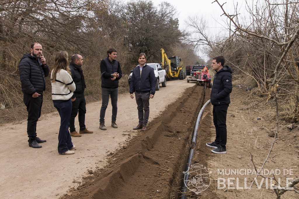 Histórico para la ciudad: En una semana se tendieron 500 metros de la red de agua potable