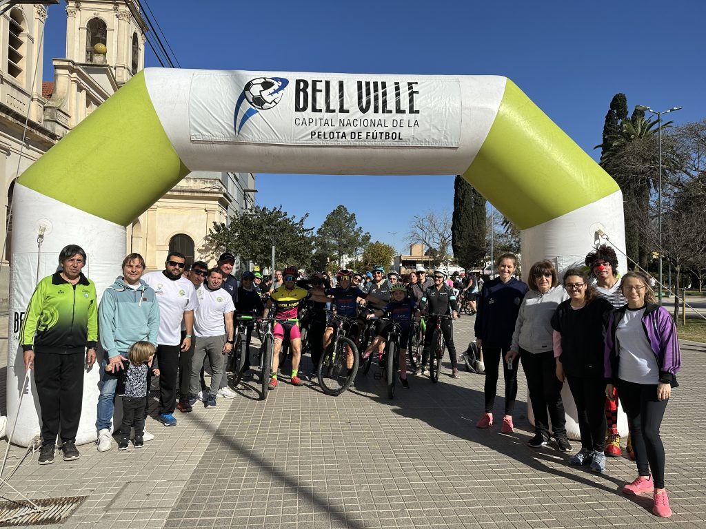 En “Pedaleando por los niños” primó la alegría, el entretenimiento y la solidaridad