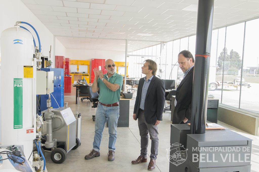 El intendente visitó la empresa local BEXSA instalada en el Parque Industrial