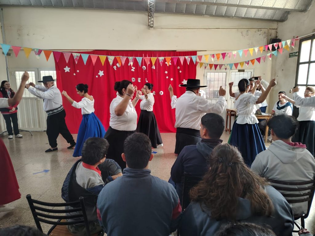 El Día del Maestro también se celebró en el Instituto María Montessori