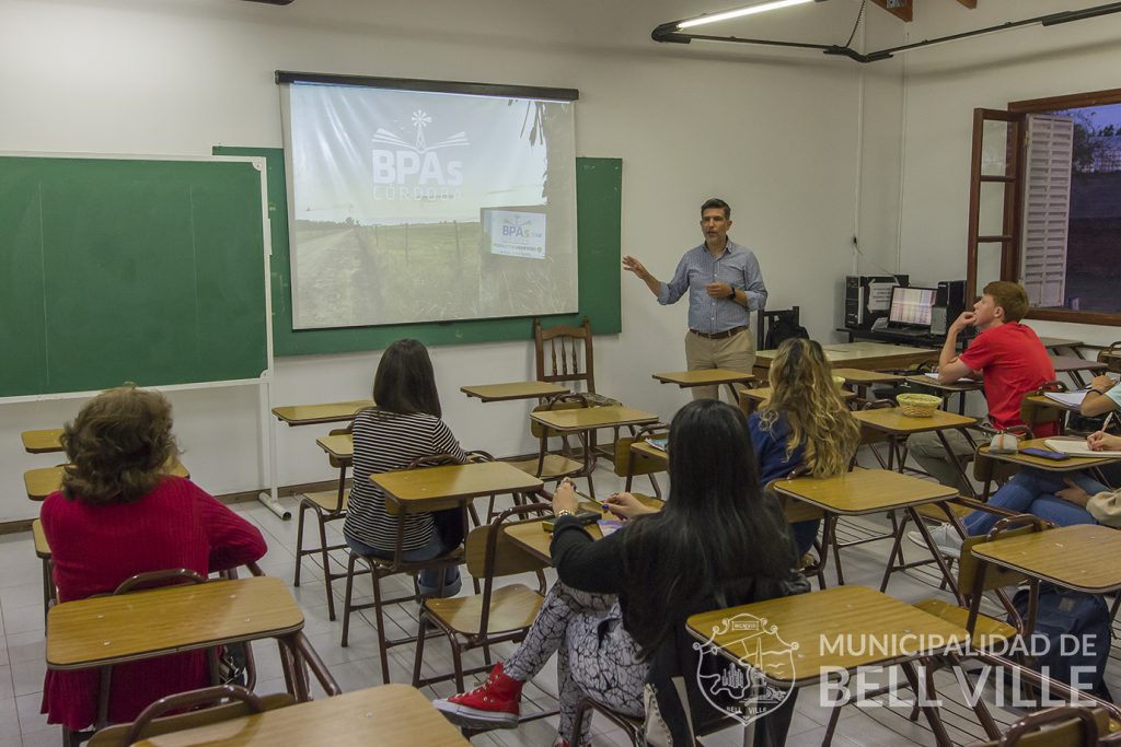 Última clase del Diplomado en Producción Local y Agregado de Valor