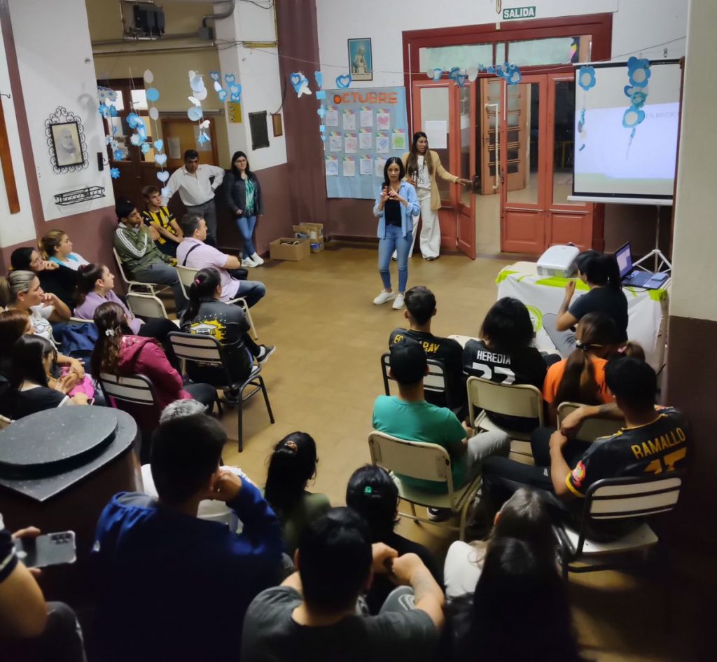 El cuidado del ambiente en otra reunión con estudiantes del programa EcoAcción