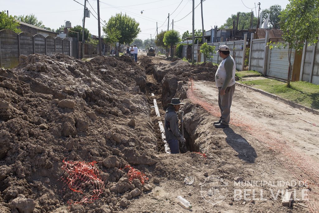 A mediados de diciembre próximo, 17 cuadras de la ciudad contarán con la red cloacal instalada