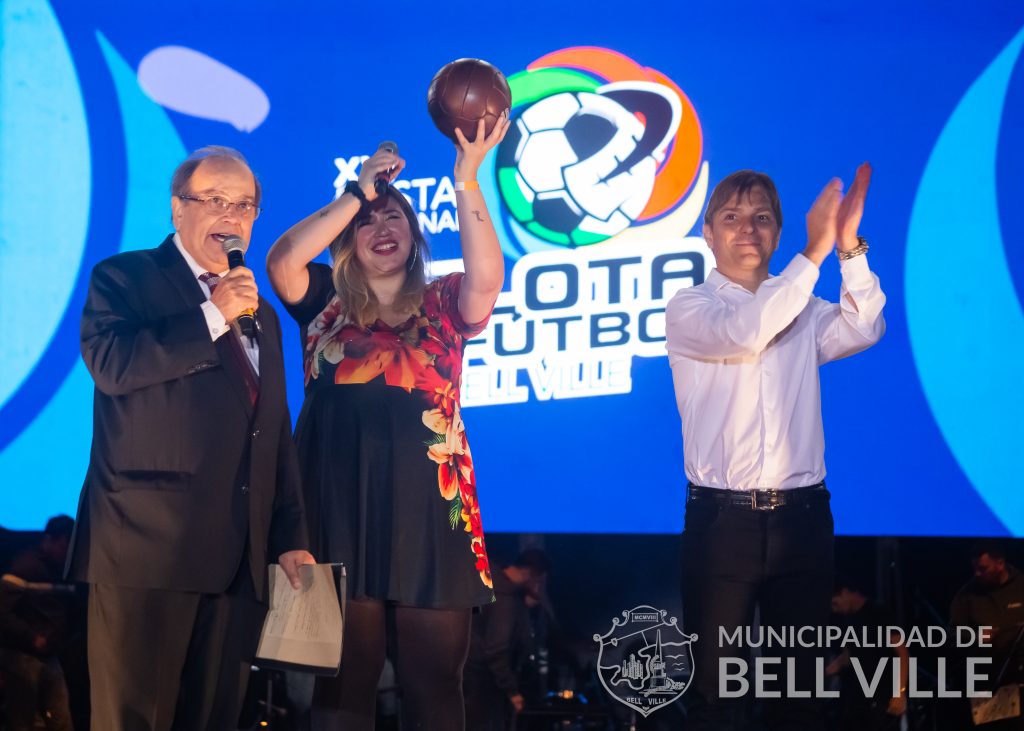 Bell Ville vivió la XXIº edición de la Fiesta Nacional de la Pelota de Fútbol, con récord de asistentes